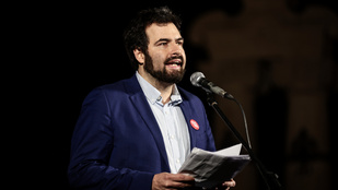 Jámbor András szerint nem szabad „bizonyíték nélküli pletykákat” bevinni a parlamentbe