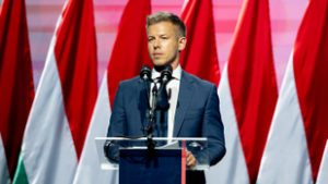 Magyar Péter kormányra kerülése esetén új Btk.-tényállással regulázná meg a sajtót