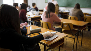 Bejelentették: több ezer diáknak lesz új tantárgy az órarendjében
