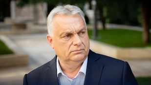 Orbán Viktor magángéppel érkezett Budapestre