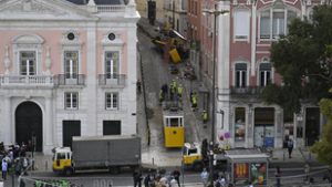Órákkal a tragédia előtt még boldogan fotózkodtak a isszaboni sikló-tragédia áldozatai