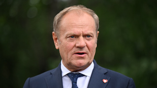 Állandó nemzetbiztonsági felügyelet alatt állt, mégis ellopták a lengyel miniszterelnök autóját