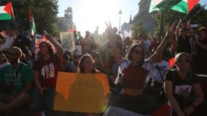 Palesztinpárti tüntetők árasztották el Madrid belvárosát, törölték a Vuelta utolsó szakaszát