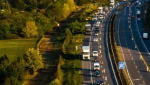 A MÁV készül az M1-esen hétfőn életbe lépő jelentős korlátozásokra