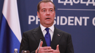 Dmitrij Medvegyev ismét fenyegetőzött, a NATO és Oroszország háborújához vezethet egy nyugati lépés