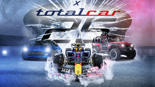 Forma 1-es füstfelhő a Stefánián – jön a Red Bull Showrun!