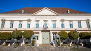 Több mint félmilliárd forint értékben kölcsönöz műtárgyakat a Sándor-palota