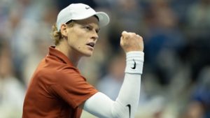 Új borításon áll pályára Jannik Sinner, de itt is győzelemre hajt