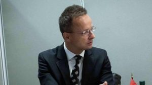 Szijjártó Péter a The Guardiannek: Magyarország nem fog lemondani az orosz energiaellátásról