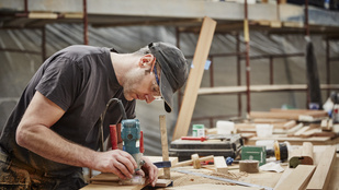 Milliárdos vissza nem térítendő támogatás érkezik, de nem ingyenpénz lesz