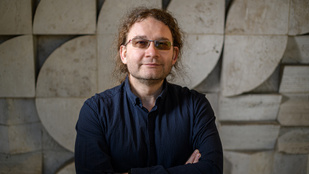 Rab Árpád jövőkutató az Indexnek: A gépeket már felokosítottuk, ideje magunkat is