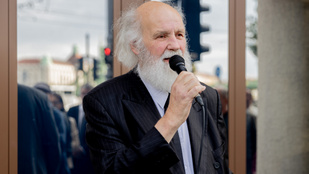 A fővárosi önkormányzat felkészült arra, hogy átvegye Iványi Gábor hajléktalanszállóit