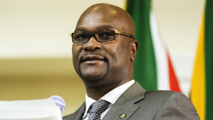 Holtan találták a dél-afrikai nagykövetet Párizsban egy szálloda előtt