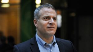 Juhász Péter „kínzások árán” sem fedi fel „Zsolt bácsi” kilétét, a házkutatással kapcsolatban panaszt tett