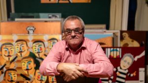 drMáriás új albumában a csirkék és a kacsák elrabolják a művész műtermét