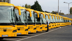 Csaknem 900 új busszal bővül a MÁV-csoport flottája