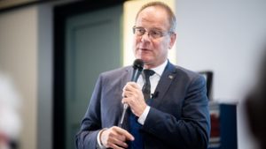 Navracsics Tibor bejelentette, hamarosan tárgyalnak az önkormányzati törvény módosításáról