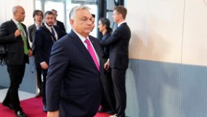 Váratlan kérdést kapott Orbán Viktor a lengyel újságíróktól, Donald Tusk figyelmeztette a provokációra