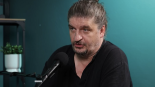 Novák Péter a Ficzere Podcastben: A civilizációban valami eltört, felfelé nyalunk, lefelé rúgunk