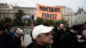 Tüntetnek Puzsér Róberték, váratlan név a felszólalók között