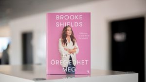 Tudta nélkül összevarrták a szupersztárt, csak hogy fiatalabbnak tűnjön