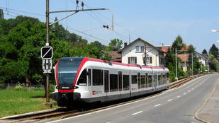 Leghamarabb 2029-ben állhatnak forgalomba a Lázár János által bejelentett motorvonatok