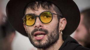 ByeAlex: A vén g*ci, aki a kocsija után kötötte a kutyáját, miért nem élvezi valamelyik börtön vendégszeretetét?