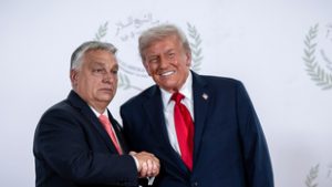 Donald Trump nyíltan kiállt Orbán Viktor mellett, de ennek ára lesz