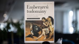Az összeesküvés-elméletek már a nyakunkra tekeredtek
