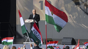 Orbán Viktor a Kossuth téren mond beszédet október 23-án