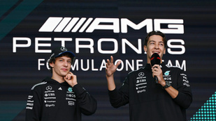 Döntött az F1-es Mercedes pilótapárosának jövőjéről