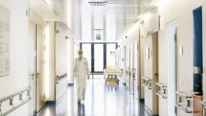 2026-tól központilag szerzik be a szappant és a vécépapírt a kórházakban