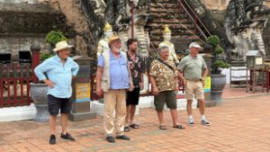 Négy ismert színész hagyta el az országot, Japánban próbálnak szerencsét