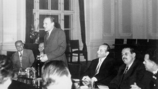 A Komócsin-klán nyomában: így csináltak Pol Pot megyét Csongrádból