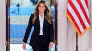 Összeomlott Melania Trump kriptovalutája, perlik a készítőket