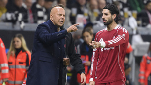 Újabb kulcsember dőlt ki a sorból, Szoboszlai újfent a védelembe kényszerülhet Liverpoolban