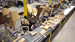 Kiszivárgott az Amazon terve, több mint fél millió embert helyettesítenének robotokkal