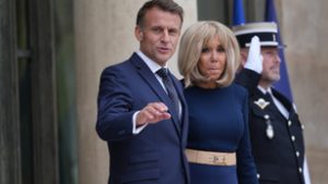 Tíz ember ellen indult bírósági tárgyalás Brigitte Macron internetes zaklatása miatt