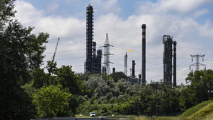 A tűzeset után újraindult a termelés a Dunai Finomítóban