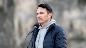 Orbánozni, Gyurcsányozni akart Lengyel Tamás a TEDx színpadán, aztán rászóltak a szervezők