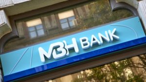 Új vezetőket is igazol az MBH Bank