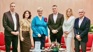 Szörfdeszka, paca, döglött modell: itt az új vezetési stratégia