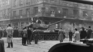 Csúnyán átvertek minket, csak színlelték a kivonulást és csapdát állítottak az oroszok 1956-ban