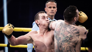 A fináléban sportoló lett a celebekből: vér, veríték és könnyek úsztatták a szorítót