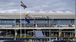 Zivatarok, szélvihar, villámok – azonnal lépniük kellett a magyar légi forgalmi irányítóknak