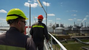 Logisztikai hiba béníthatja meg a közép-európai finomítókat, veszélyben a régió üzemanyag-ellátása