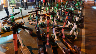 Részegen rollerezünk és szétverjük a fejünket – életveszélyes lehet a buli