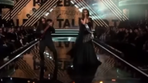 Death metal dallal sokkolta a közönséget és a zsűrit a Miss World Chile 2025 egyik szereplője