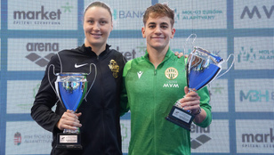 Betlehem és Ugrai a két legjobb, Zombori öt aranyat nyert az úszó ob-n