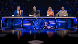 A tűzjelző is beindult a Csillag születik stúdiójában, többen pucérra vetkőztek